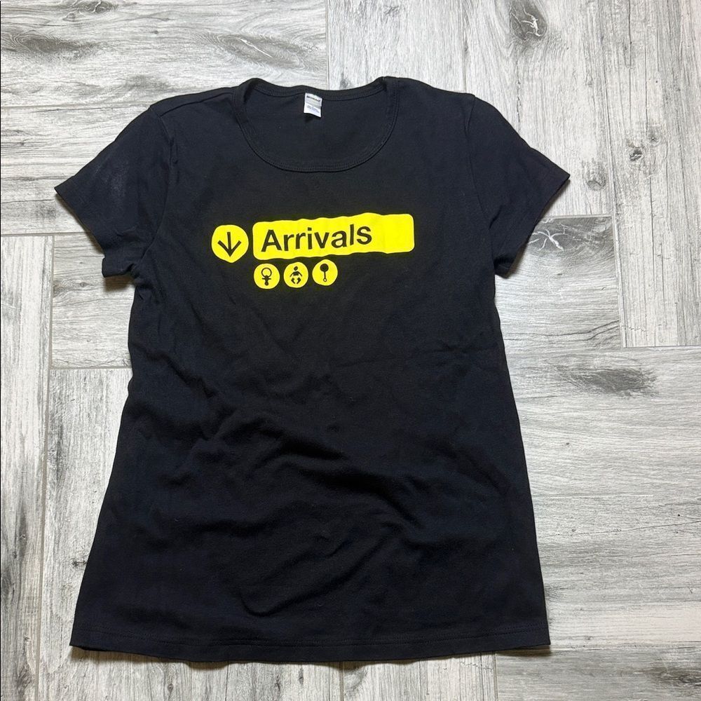 Black "Arrivals" Maternity Graphic Subway Tee with Yellow Print Size Medium